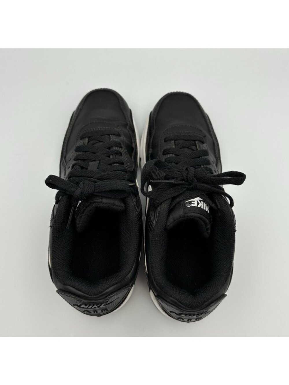 Nike Air Max 90 Youth Size 5.5Y Leather GS Black White Shoes Sneakers CD6864-010 - Picture 8 of 13